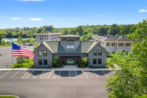 Guilford - 350 Goose Lane <br /><small>For Lease</small>