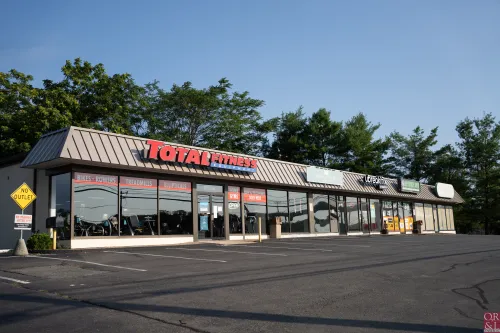 Newington - 3269-3281 Berlin Turnpike <br /><small>For Lease</small>