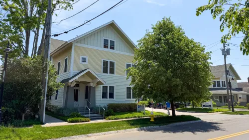 Madison - 90 Wall St <br /><small>For Lease</small> 