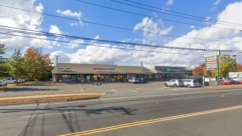 Southington - 966 Queen Street <br /><small>For Lease</small>