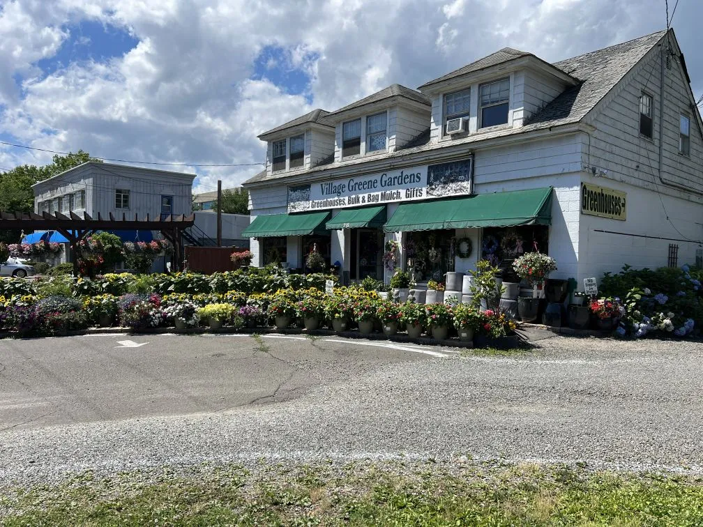 Hird & Braun of  O,R&L Commercial Sell Prime Redevelopment Site on Route 1, Guilford | $875,000