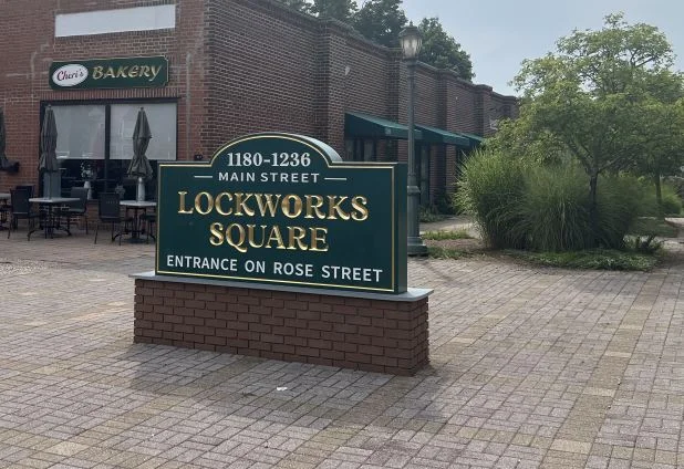 Lockworks Square road sign