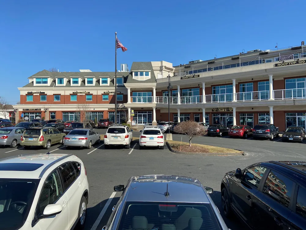 Glastonbury - 120-124 Hebron Avenue <br /><small>For Lease</small>