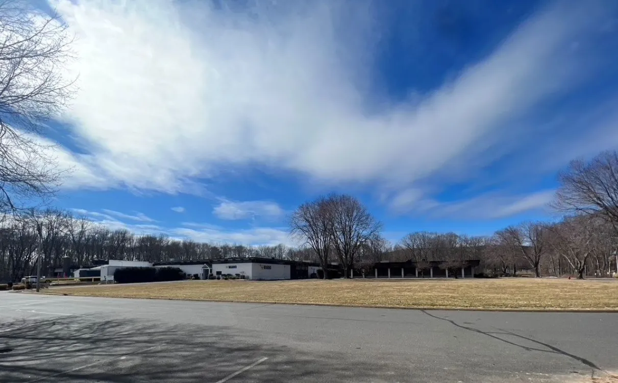 Cheshire - 150-154 Knotter Drive <br /><small>For Lease</small>