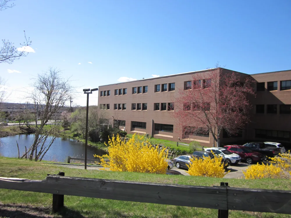 Trumbull - 15 Corporate Drive <br /><small>For Lease</small>