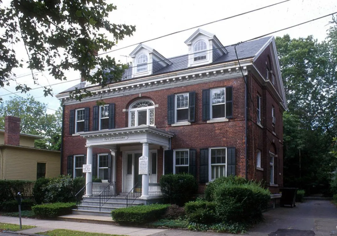 New Haven - 240 Bradley Street <br /><small>For Lease</small>