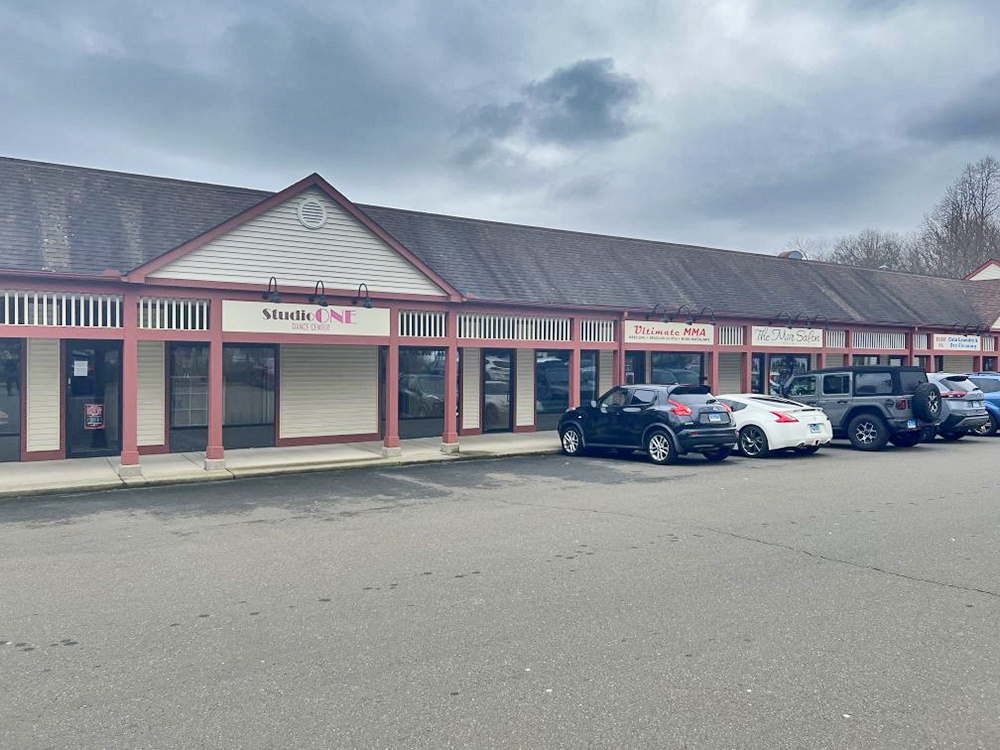 Retail, CT, Retail Real Estate, Retail Sale, Retail Lease, CT Retail, Connecticut Retail, CT Real Estate, Connecticut Real Estate, Commercial Real Estate, CT Sale, Connecticut Sale, CT Lease, Connecticut Lease